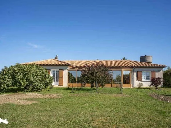 Maison de plain-pied 7 pièces 153 m²