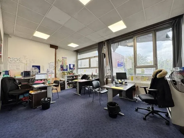 Bureaux 480 m²