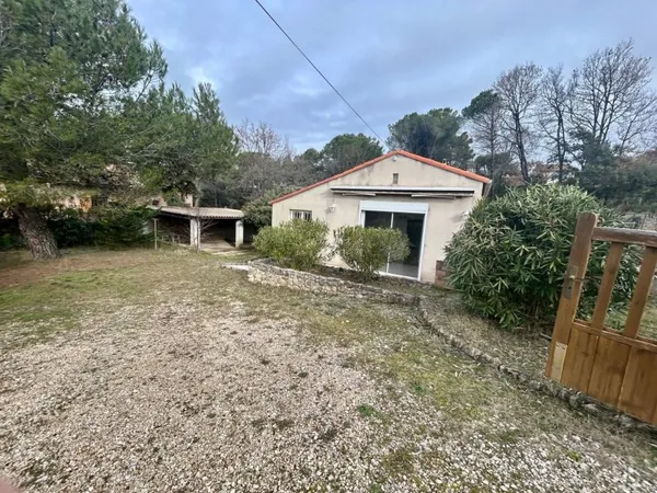 villa T3 500 m2 de terrain