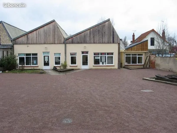 Locaux commerciaux a loués