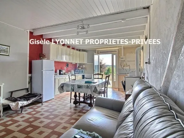 St Julien Molhesabate 43220 Maison de ville exposée sud 115 m² 4 chambres