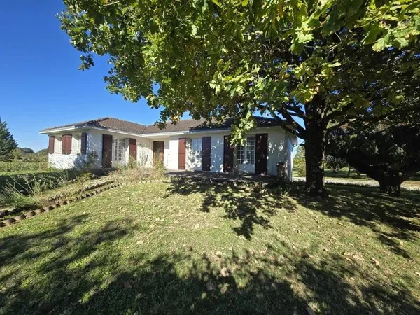 Bien immobilier de rendement Vente Jonzac   250275€
