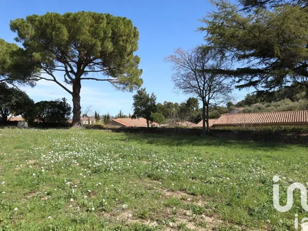 Terrain 632 m²