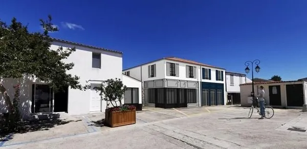 Dpt Charente Maritime (17), à vendre DOLUS D'OLERON Emplacement N°1 Local commercial Neuf - Plain pi