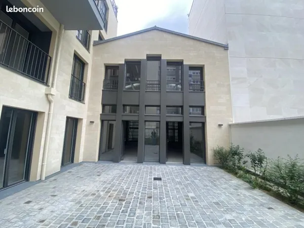 Bureau 108 m²