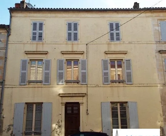 Maison 8 pièces 180 m²