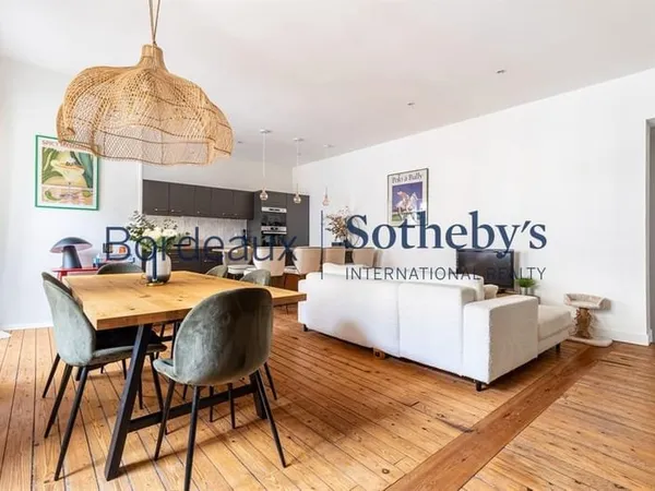 Bordeaux - Chartrons - Superbe Appartement 90M² Avec Place De Pa