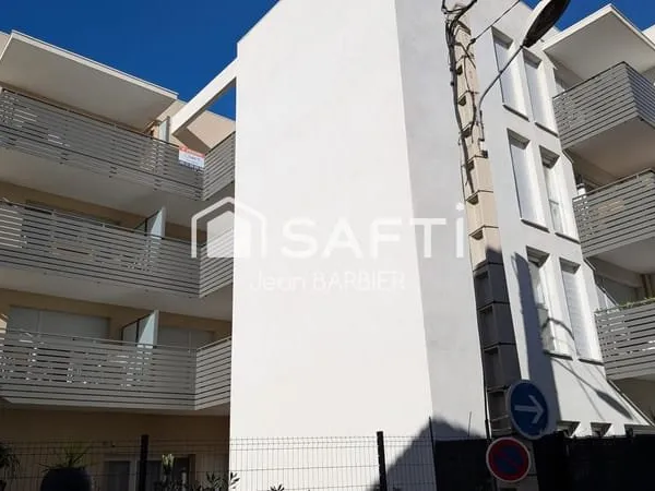 Secteur de Toulon Ouest, dans une résidence récente, moderne et sécurisée, appartement de type 3 ave