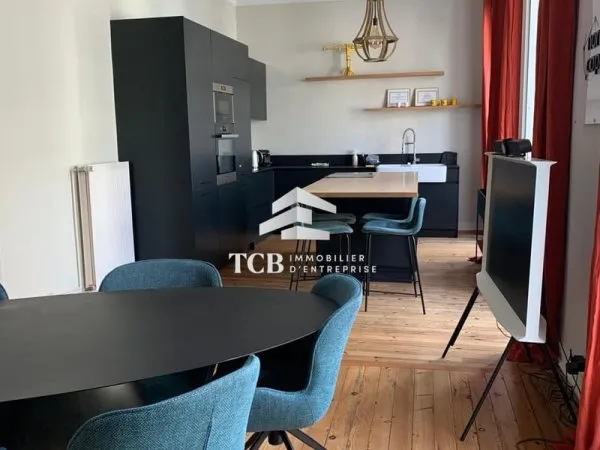 Bureaux 124 m²