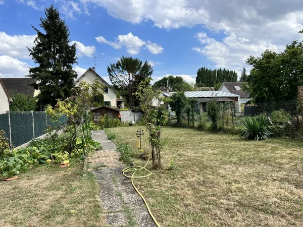 Terrain VIABILISé de 337 m2 sarcelles village