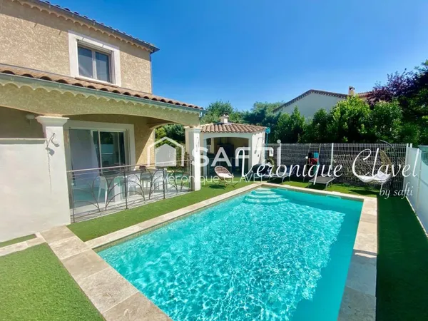Belle villa de 2014 de 100m2 avec piscine et garage