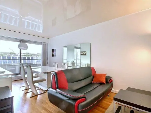 Appartement 1 pièce 56 m²