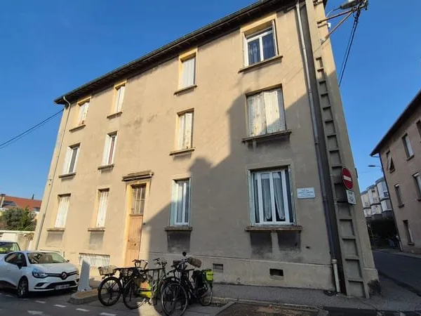 Garage - Valence 34.24 m2