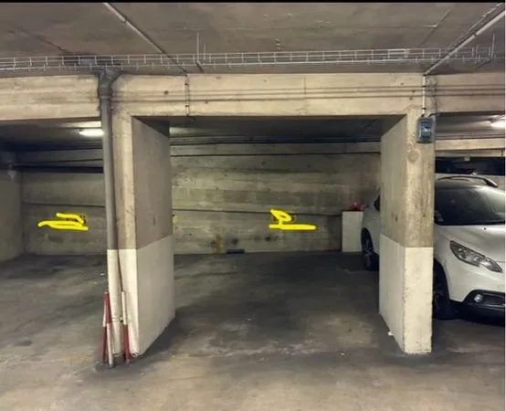 Stationnement Location Paris   220€