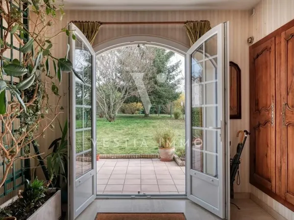 DOURDAN. Élégante maison familiale 5/6 Ch à 45 min de Paris