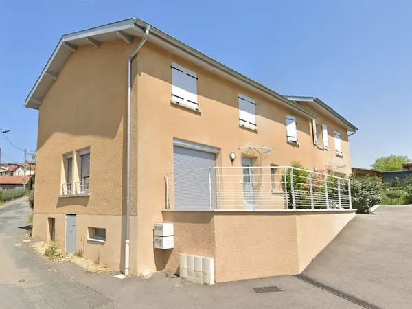 MAIS F4 DUPLEX - 89 RUE DES FANGES ST SYMPHORIEN SUR COISE