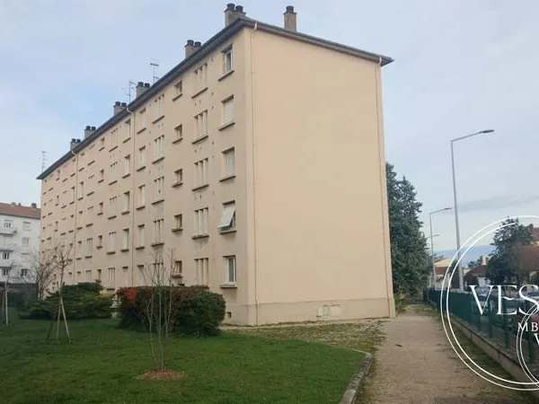 Appartement en viager de 4 pièce(s) 64 m2 à Dijon