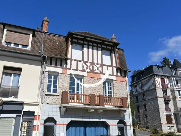 Appartement TROIS PIECES - 71m²