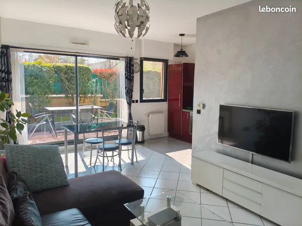 2 pièces avec jardin privatif et terrasse - Résidence calme et sécurisée,2 parkings