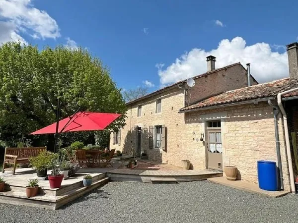Maison 6 pièces 273 m²