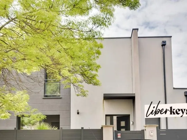 Maison 6 pièces 212 m²