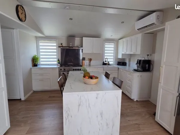 À vendre - Mobil-home 3 chambres / Côte d'Azur