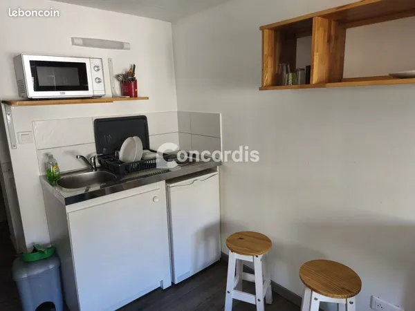Studio 1 pièce 16 m²