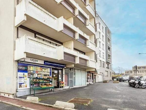 Boutique 1 pièce 33 m²