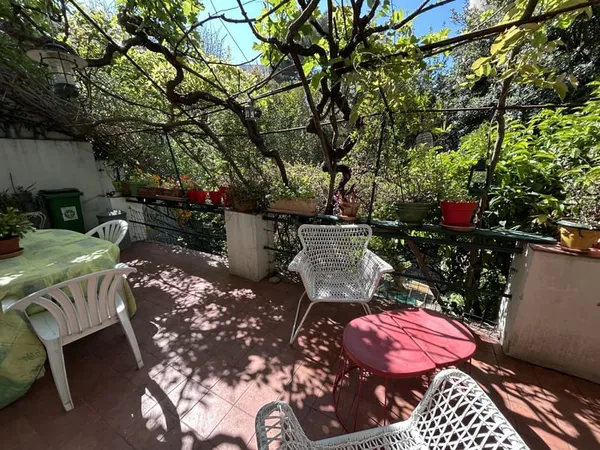 Toulon le Mourillon: proche mer, belle maison T6 sur 180 M2