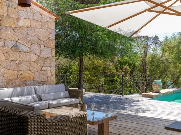 Olmeto, Villa 2 chambres, pied dans l'eau, piscine, vue mer,