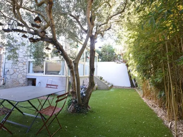 Maison de luxe 6 pièces 130 m²