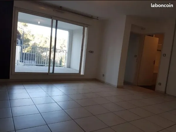 Location Appartement 2 pièces 46.94 m² - 115 ROUTE D'UZES Nimes 30000 Route d'uzes