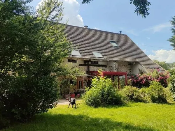 Maison 5 pièces 204 m²