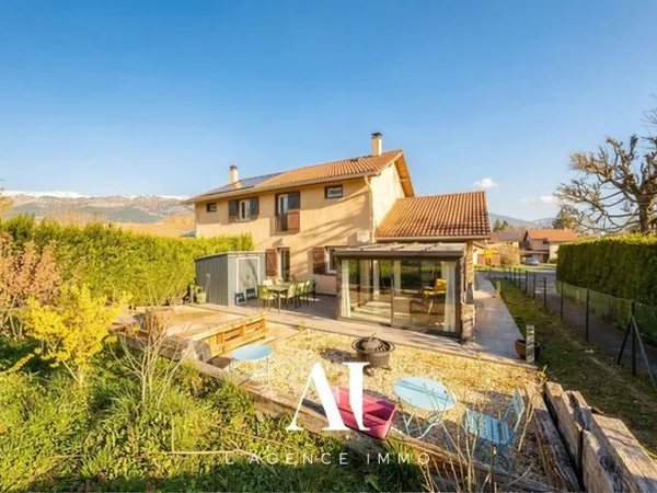 Maison de luxe 5 pièces 92 m²