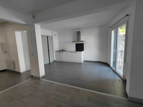 APPARTEMENT T4 + GARAGE À TAIN L'HERMITAGE
