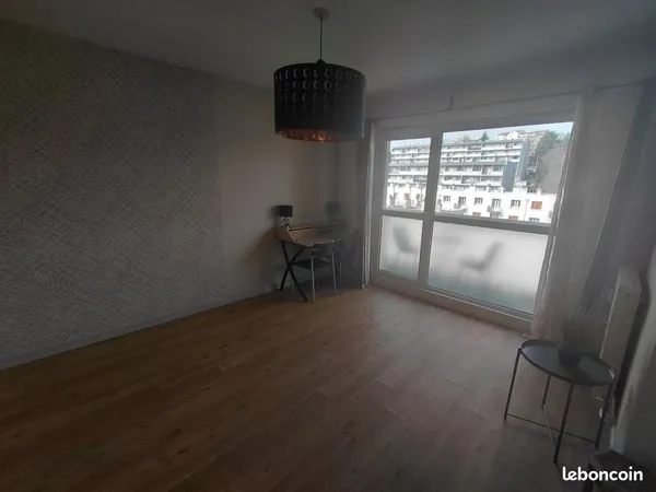 T1 28m2 balcon place de parking