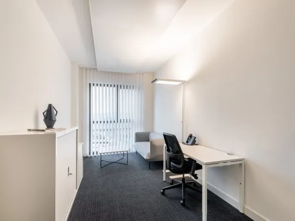 Accès aux espaces de travail professionnels de Issy les Moulineaux, Camille Desmoulins