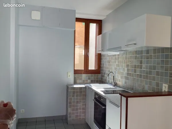 Appartement Location Esnon 1p 27m² 330€