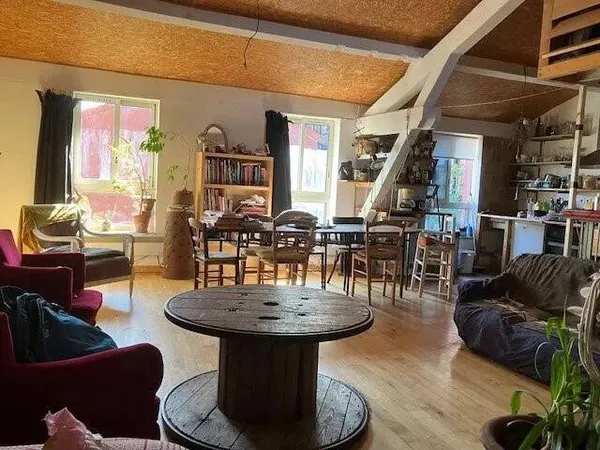 Loft 3 pièces 79 m²