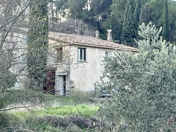 AUBAGNE - Alouer maison type 4 dans secteur calme