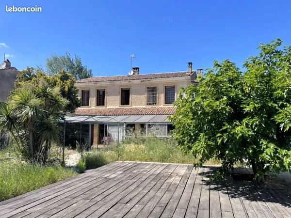 Maison 9 pièces 200 m²