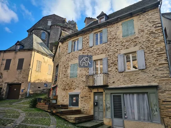 Maison d'hôtes avec commerce à Estaing