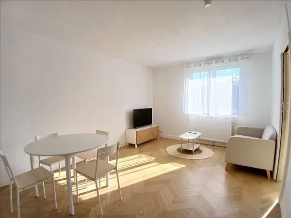 Appartement - RDC - 42,83 m2 - 2 pièces - Meublé
