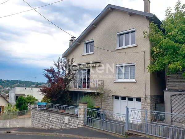 Maison Brive La Gaillarde 164 m2 - 6 chambres- Garage - Jardin