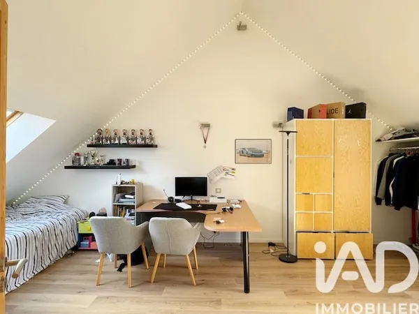 Maison 9 pièces 230 m²