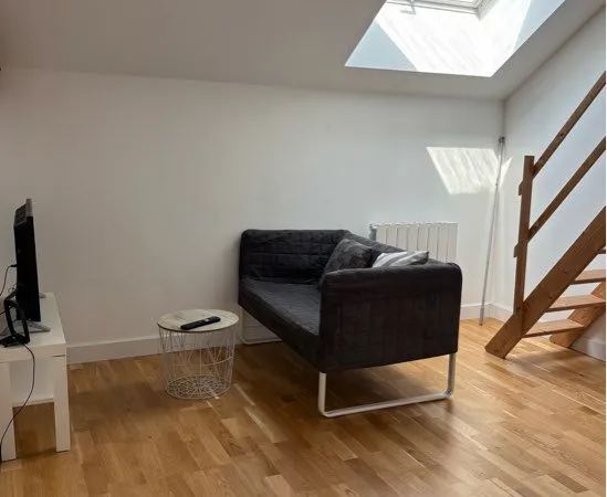 Chambre meublée eau/électricité/ internet compris