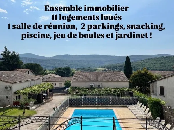 Immeuble 12 pièces 720 m²