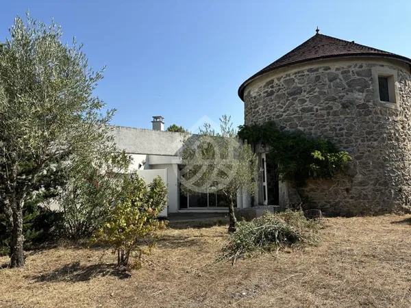 SAINT PERAY - VILLA DE CARACTÈRE - 170 M2