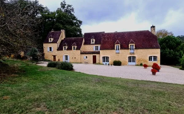 Maison 6 pièces 290 m²