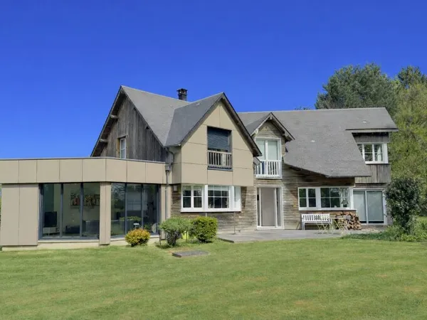 Maison 8 pièces 185 m²